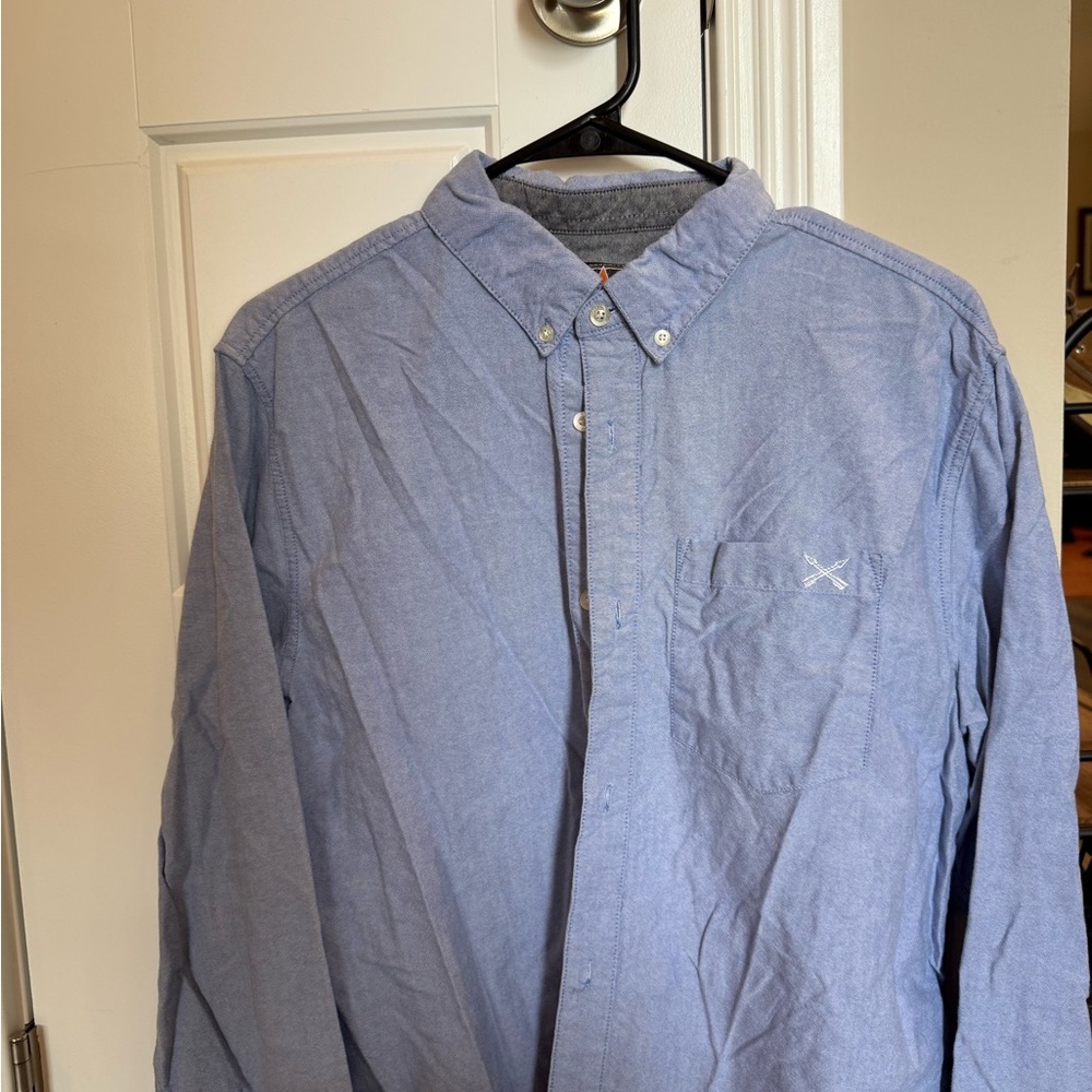 Casual Blue Button Down Shirt for Everyday Comfort